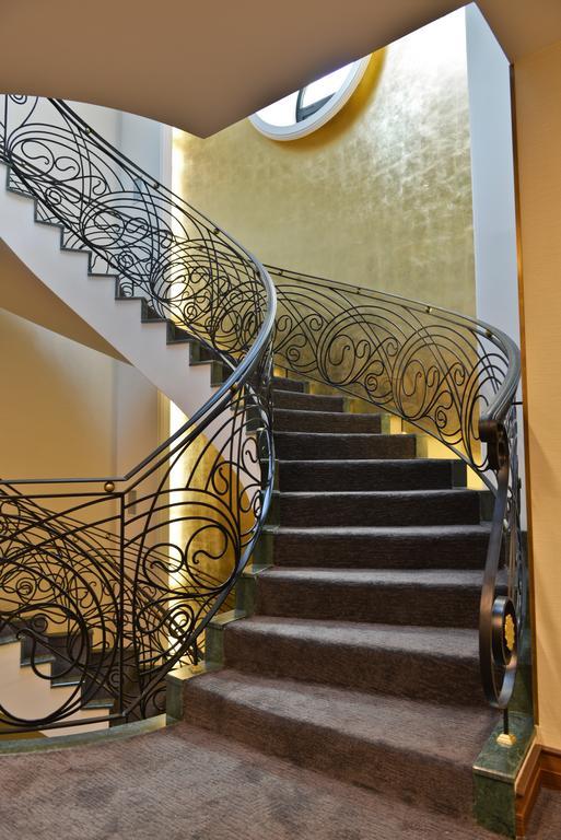 Otel Warwick 4*