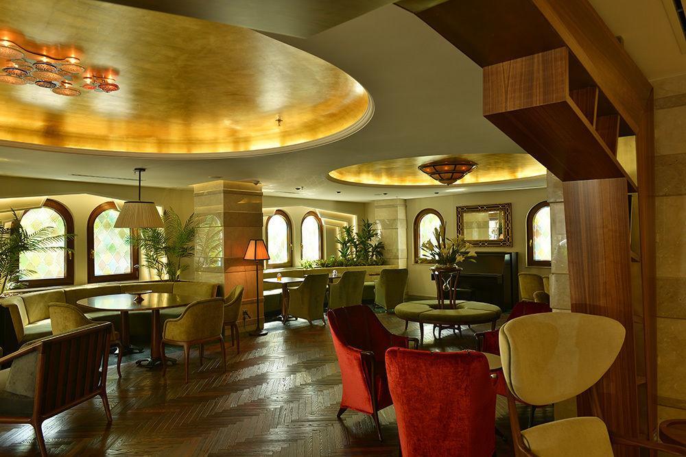 Warwick Otel 4*