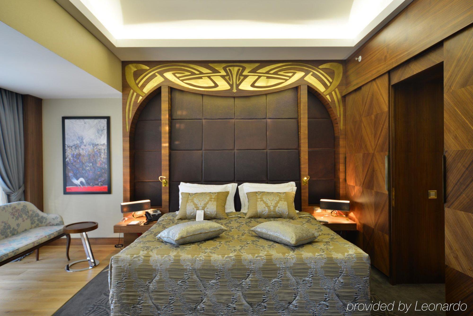 Warwick Otel
